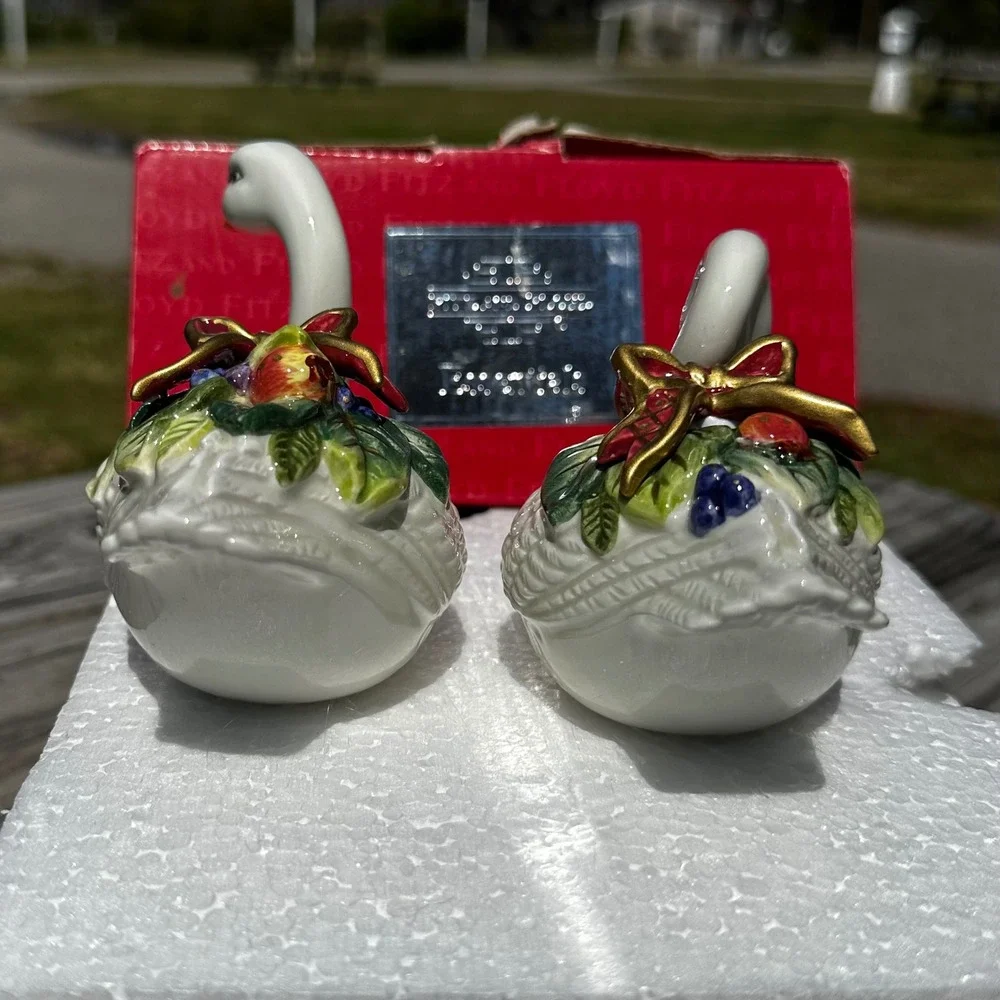 Fitz and Floyd Porcelain Swan Salt and Pepper Shakers